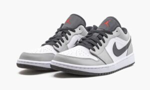 Air Jordan 1 Low “Light Smoke Grey”