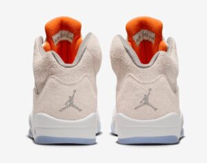 Air Jordan 5 Retro SE Craft Light Orewood Brown