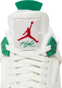 Air Jordan 4 Retro SB ‘Pine Green’  DR5415-103