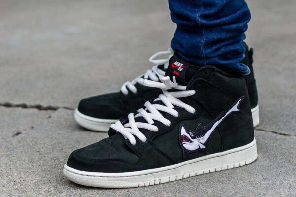 Nike SB Dunk High Oski Shark