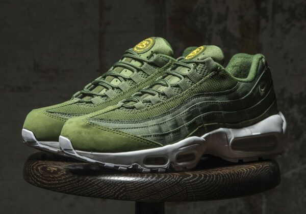 Nike Air Max 95 x Stussy Olive