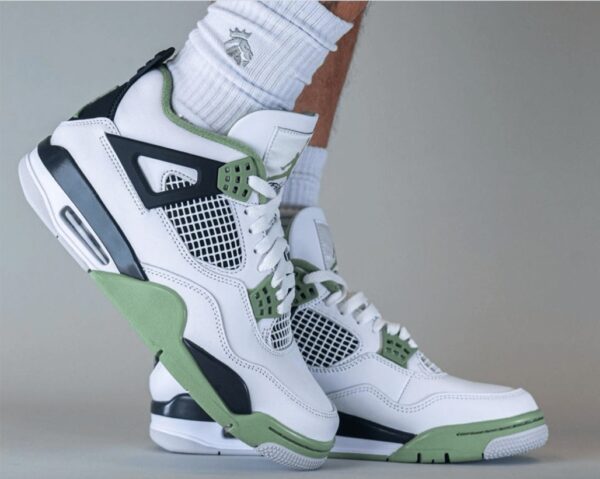 Jordan 4 Retro Seafoam (Women's)