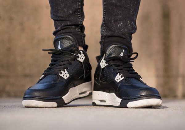 Jordan 4 Retro Oreo (2015)