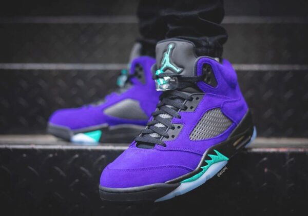 Jordan 5 Retro Alternate Grape