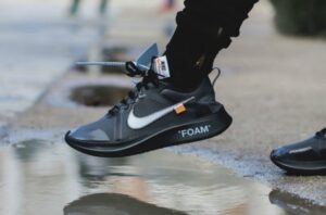 Zoom Fly SP Black x Off-White